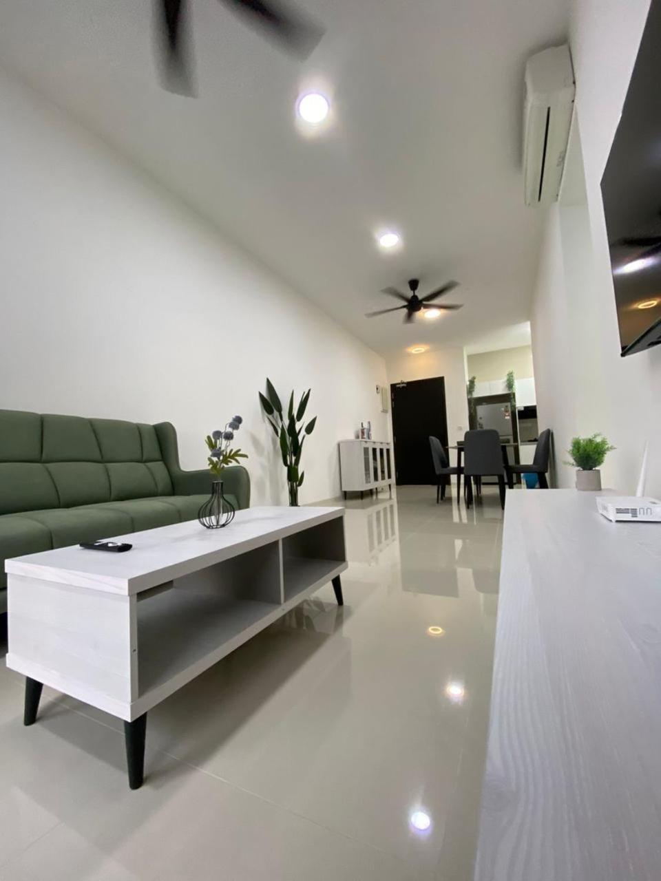Pangsapuri Sunway Velocity Two, By De Harlequins Kuala Lumpur