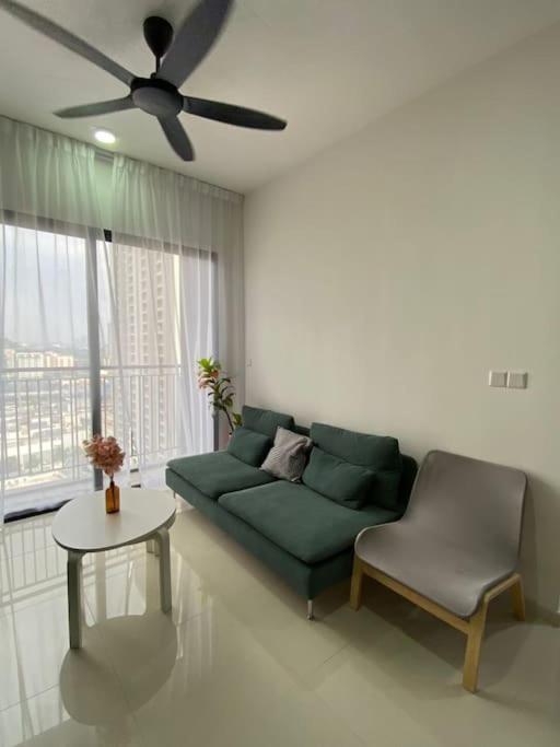 Sunway Velocity Two, By De Harlequins Pangsapuri Kuala Lumpur